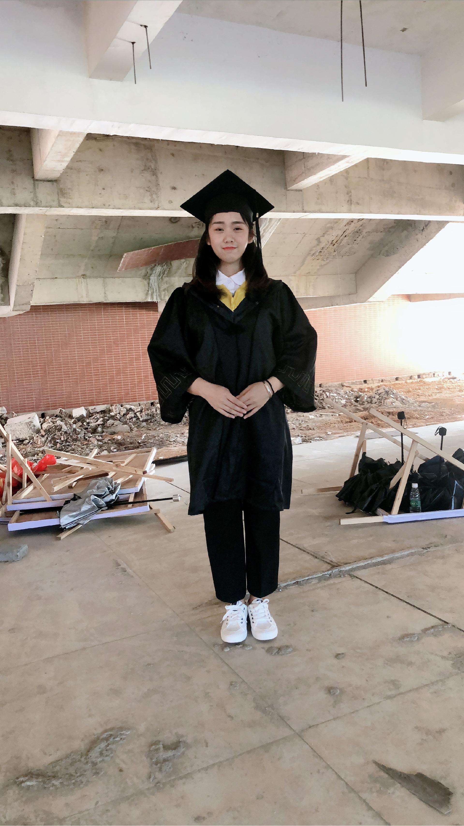 黄谟康黄鉴郭凯华北部湾大学录取了学院航空机电系郭凯华,黄鉴,黄谟康