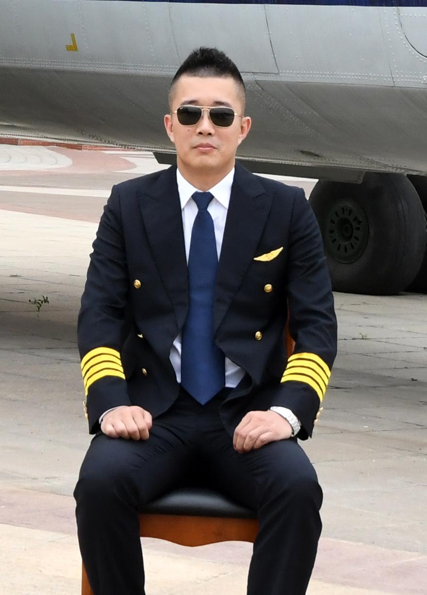 等登等登,蓝航版《中国机长》 欢迎您"登机"!