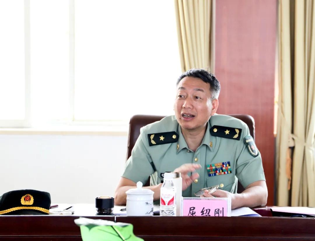 我校参加广西军区征兵工作检查调研座谈会