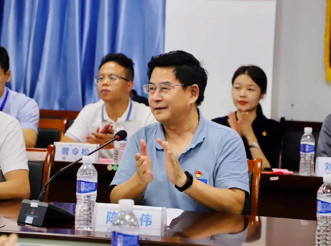 我校党委新老书记顺利交接——李昌同志任我校党委书记 - 查看文章-广